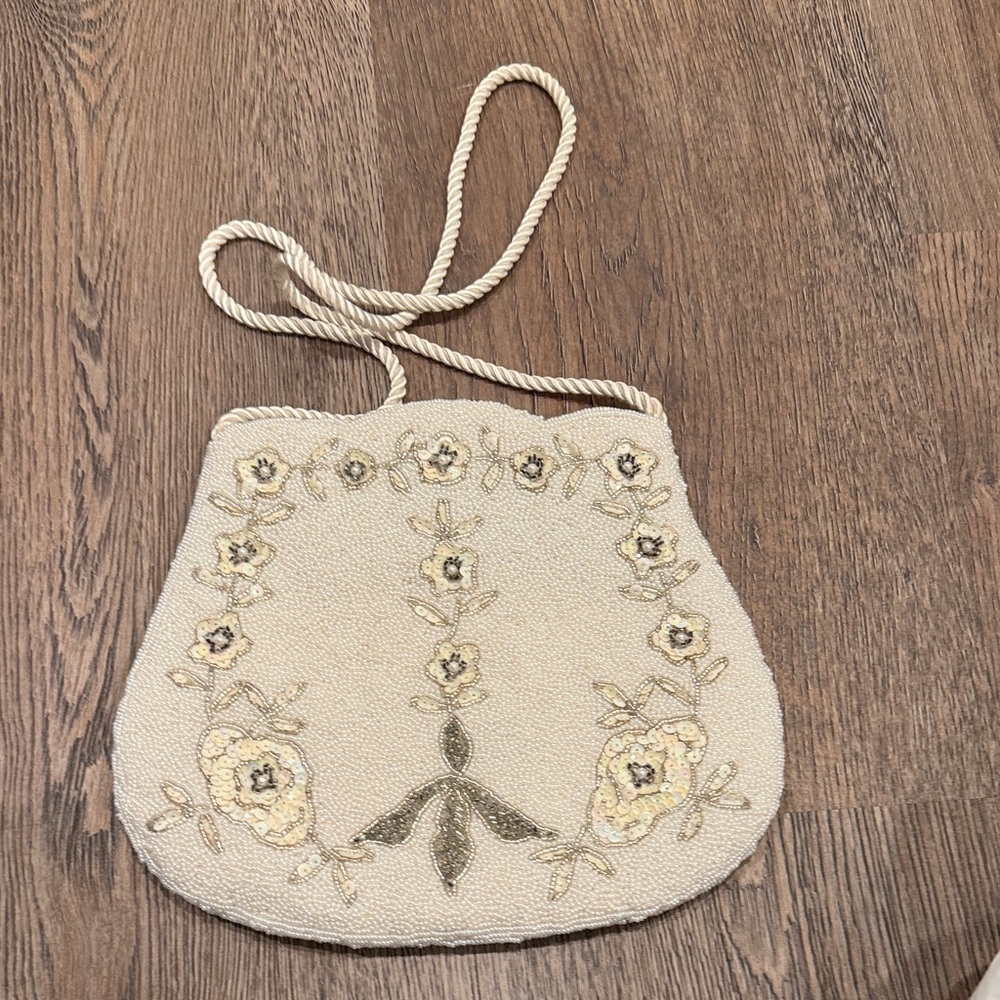 Elegant Cream Embroidered Women's Bag